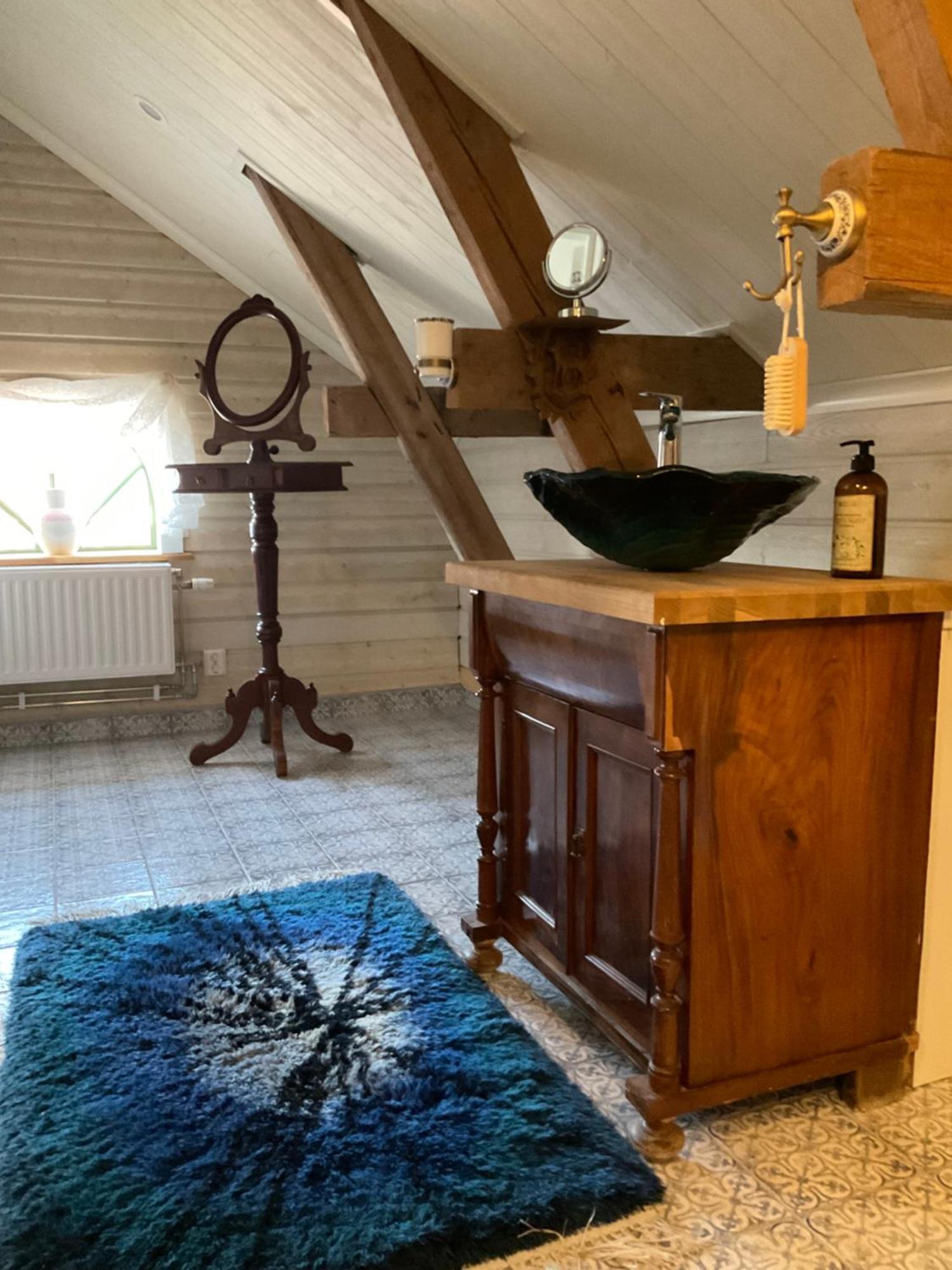 Snaellfaell Country Living - Akerbo Gard Charmigt Renoverad Flygel Kristinehamn Esterno foto