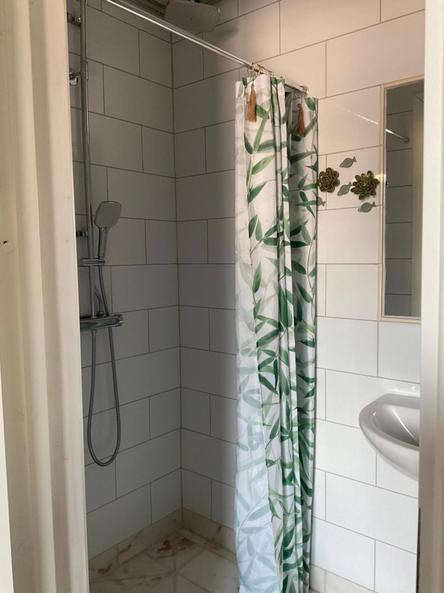 Snaellfaell Country Living - Akerbo Gard Charmigt Renoverad Flygel Kristinehamn Esterno foto